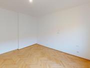 Frisch renovierte 4 Zimmer Wohnung mit Balkon und...