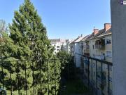 Frisch renovierte 4 Zimmer Wohnung mit Balkon und...