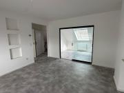 Frisch renovierte DG Wohnung 39 Quadratmeter in Bad...