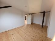 Frisch renovierte Wohnung im Dachgeschoss sucht neuen Mieter