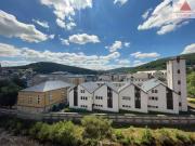 Frisch saniert! 2 Raum Dachgeschosswohnung im Auer Zentrum