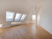 Frisch saniert: *Wohlfühloase über den Dächern von...