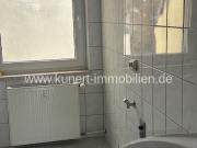 Frisch sanierte 2 Zi Whg. mit Fliesen, Parkett und...