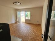 Frisch sanierte 2 Zimmer Wohnung mit Loggia