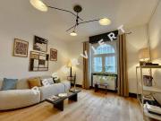 Frisch sanierte 3 Zi. Altbau Wohnung in Herzen von...