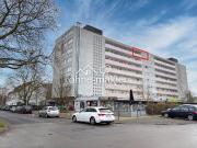 Frisch sanierte 4 Zimmer Wohnung mit Aufzug und Balkon...