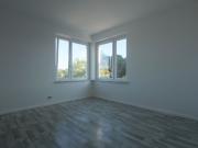 Frisch sanierte 4 Zimmer Wohnung mit viel Platz und...