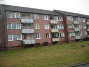 Frisch sanierte 4 Zimmerwohnung mit Balkon, Einbauküche...