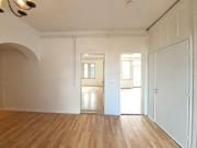 Frisch sanierte große 7 Zimmer Whg. m. 2 Bädern in...