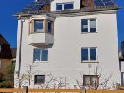 Frisch sanierte, helle 3 Zimmer Wohnung mit Terrasse