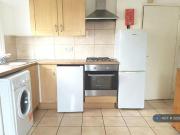 Frobisher Road, London, 3 Bedroom Flat