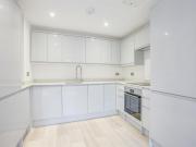 Frogmoor, High Wycombe HP13, 2 bedroom flat to rent...