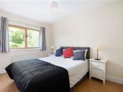 2,650 / month | 138 Southmede, Ballinteer Road, Dundrum,...