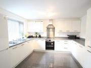 From £pppw Including Bills* Summer Crescent, Beeston, 6...