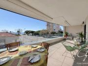 FRONT DE MER – APPARTEMENT D'EXCEPTION AVEC TERRASSE...
