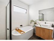 Front Row to the Park with Caravan and Boat Parking