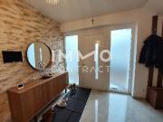 Moderne Villa mit Pool, Doppelgarage, PV Anlage,...