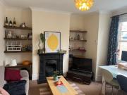 Full 2 bedroom furnished flat in Oval / Stockwell