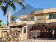 Full Basement Double Unit One Kanal Used Modern Design...