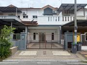 FULL LOAN Bandar Putra Jalan Merbau Renovated 2 Terrace...