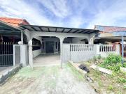 FULL LOAN RENOVATED 1 Storey Terrace Pendamar Jalan...
