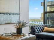 Full size family living on St Kilda Road