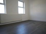 Full upstairs floor to rent, 3 bedrooms