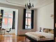 Fully furnished 102 m² period apartment with 4 rooms and...