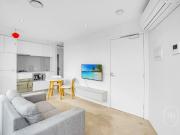 Fully Furnished 1 Bedroom Apartment Convenient CBD Living