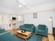 Fully Furnished 1 Bedroom Apartment Moments to Surf & Sand