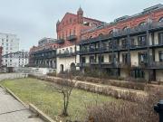 Fully Furnished 1 Bedroom Apartment with South Facing...