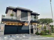 Fully Furnished 1 Kanal Adorable Bungalow On Top...