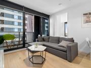 Fully furnished 1bd Modern Apartment Close to Everything