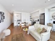 FULLY FURNISHED 1Bed & 1Bath in ST KILDA! All bills inc!