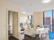 Fully Furnished 2 Bed Apartment | Prime Uni Location |...