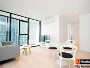 Fully Furnished 2 Bed Apt in Ligh House for Lease