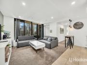 Fully Furnished 2 bedroom and 2 bathroom apartment for rent!