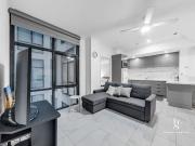 Fully Furnished 2 Bedroom Apartment in Melbourne's Heart