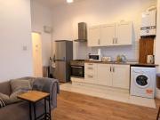 Fully Furnished 2 Bedroom Flat with Open Plan Livi