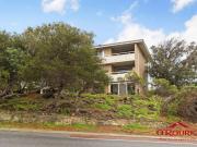 Unfurnished 2 bedroom ground floor apartment