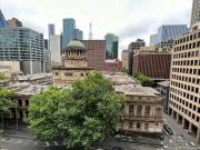 Fully Furnished 2 Bedroom Living in the Heart of Melbourne