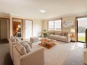 Fully Furnished 2 Bedroom Unit Close to Hospitals!