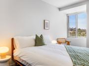 Fully furnished 2 Bedroom 2 Bathroom with Car Park