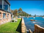 Fully Furnished 5 Bedroom Waterfront
