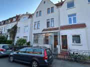 Fully Furnished Altbremer Apartment with Balcony &...