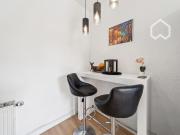 Fully Furnished Apartment for Rent – Great Connectivity!...