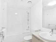 FULLY FURNISHED APARTMENT – HAMILTON HARBOUR