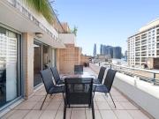 Fully Furnished Apartment Moments from Darling Harbour