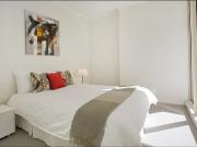 FULLY FURNISHED CBD modern & apartment with stunning...