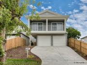 FULLY FURNISHED, DESIGNER STUDIO APARTMENT BILLS INCLUDED!